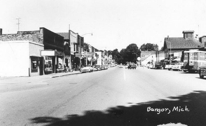 Bangor - Old Postcard Photos Of Bangor (newer photo)